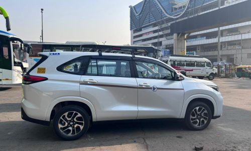 Invicto premium cab for family outstation tours