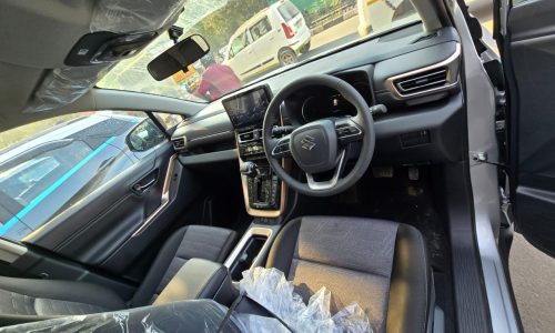 Invicto premium cab for family outstation tours